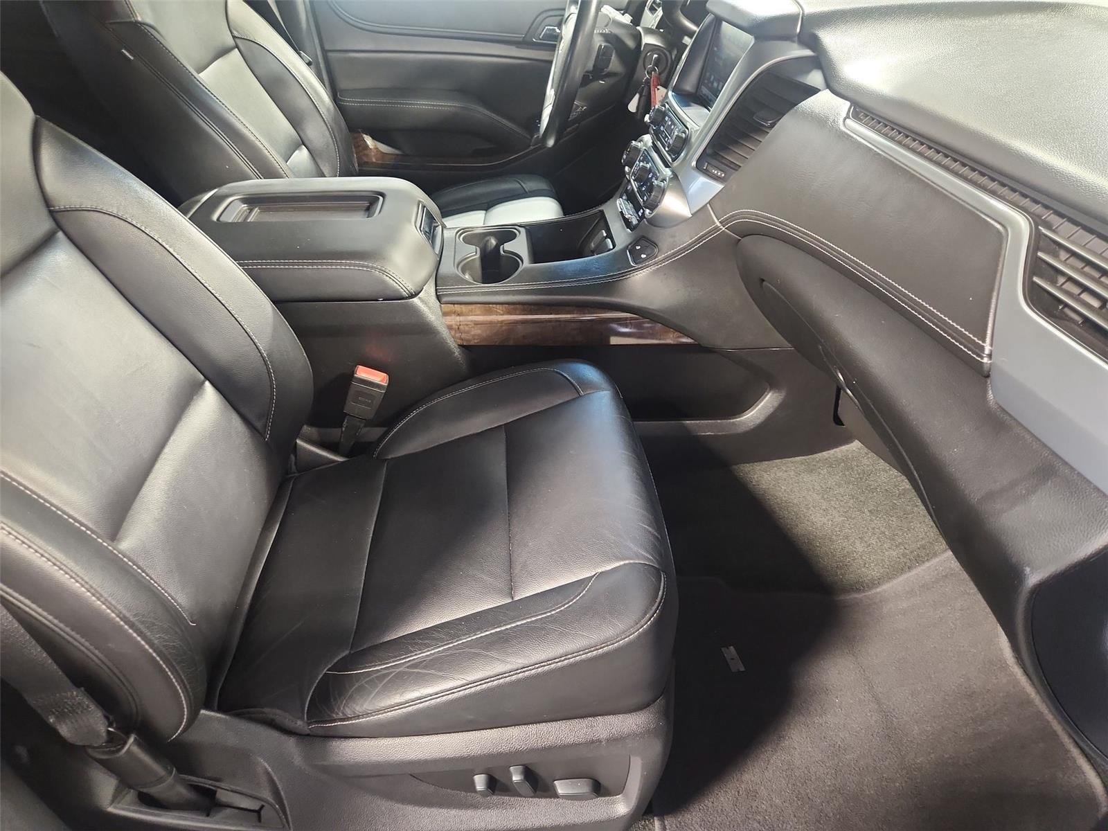 Used 2018 Chevrolet Suburban LT AWD/4WD image 27