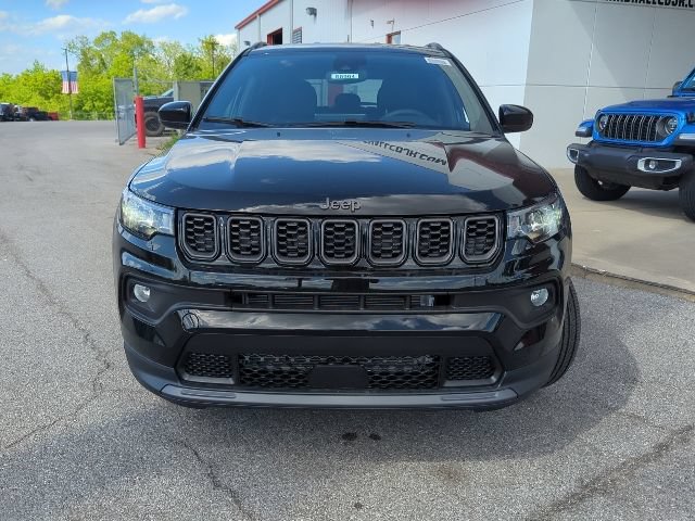 New 2026 Jeep Compass Latitude AWD/4WD image 4