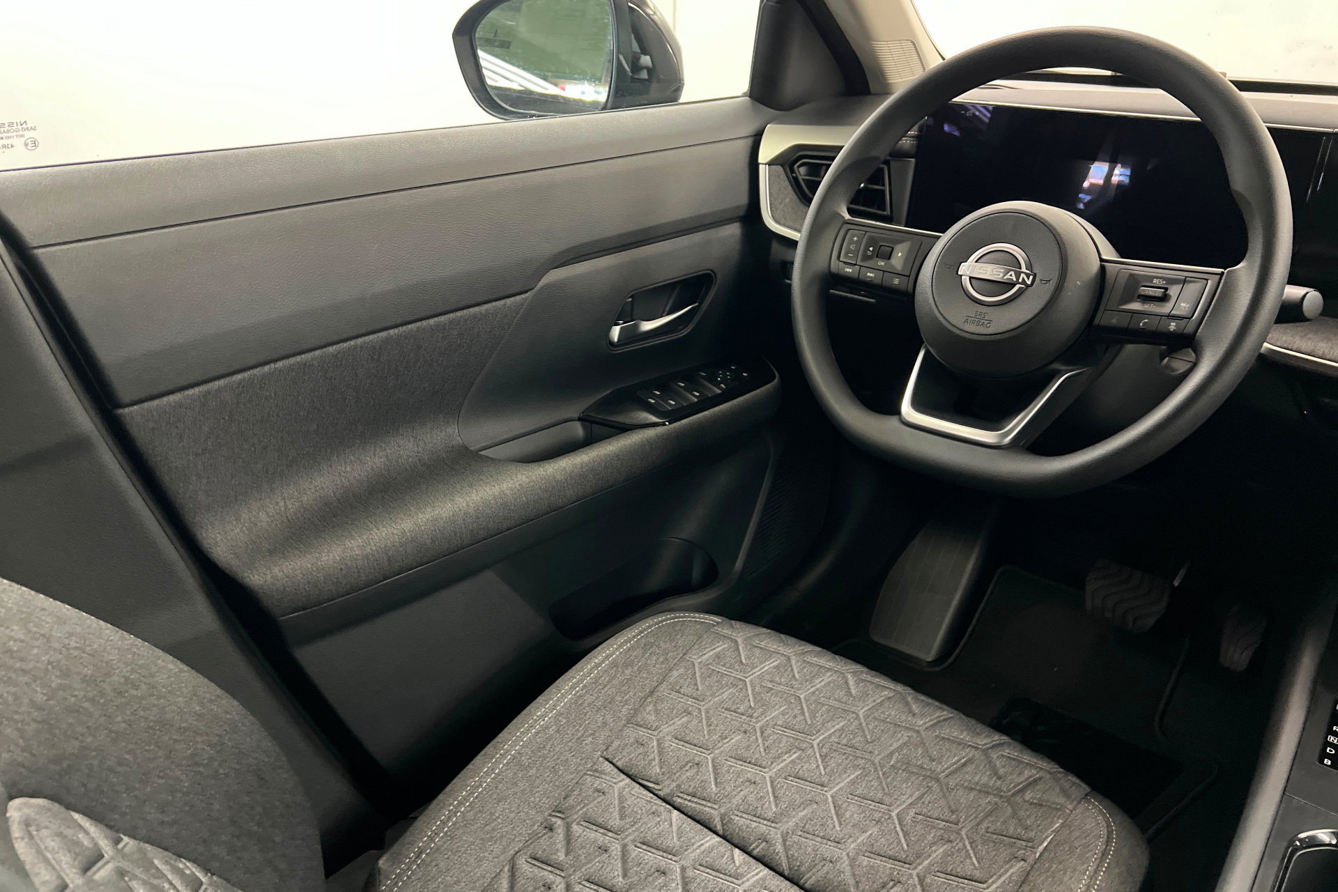 New 2026 Nissan Kicks SV w/ Cold Weather Package FWD image 11