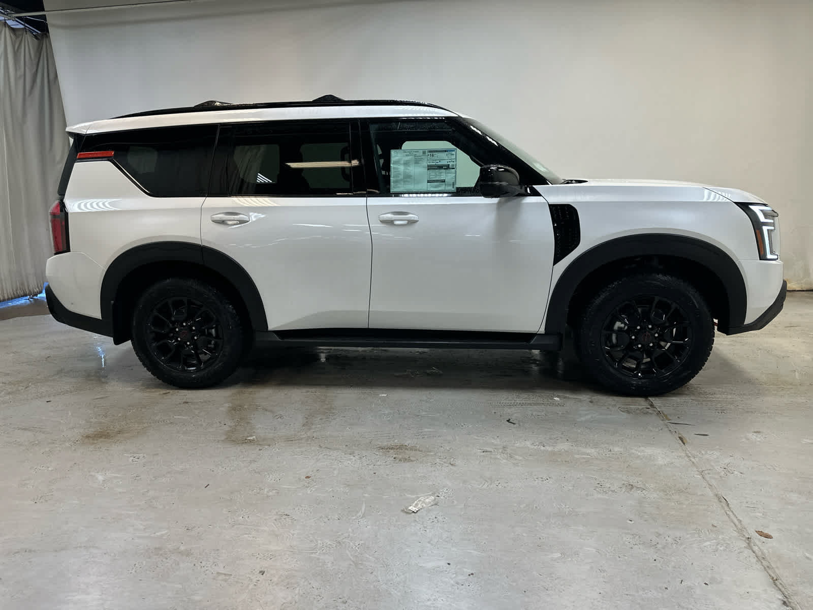 New 2026 Nissan Armada PRO-4X w/ Captain's Chari Seat Package AWD/4WD image 9