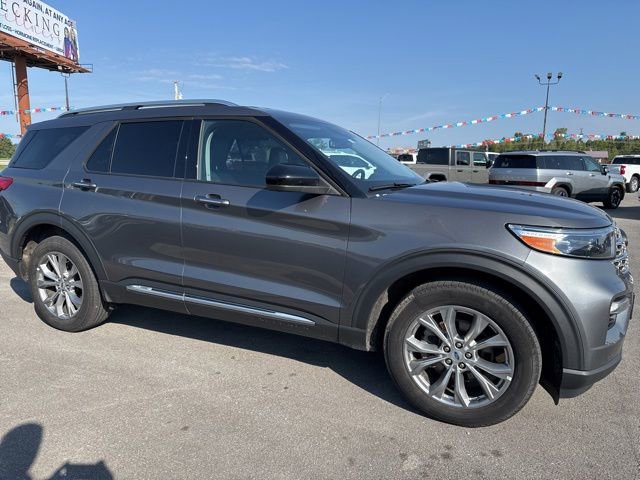 Used 2023 Ford Explorer Limited AWD/4WD image 4