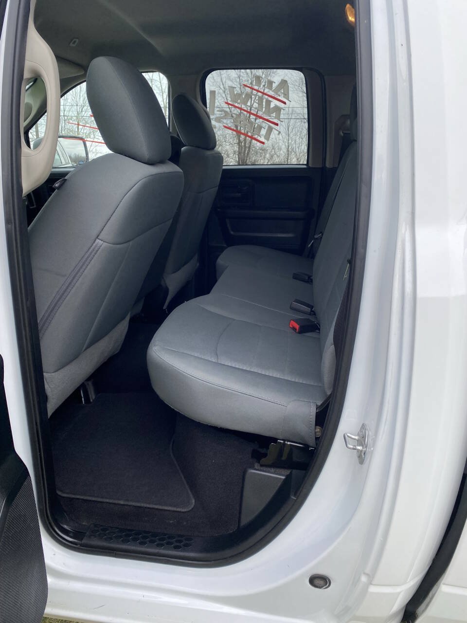 Used 2018 RAM 1500 Express w/ Express Value Package AWD/4WD image 18
