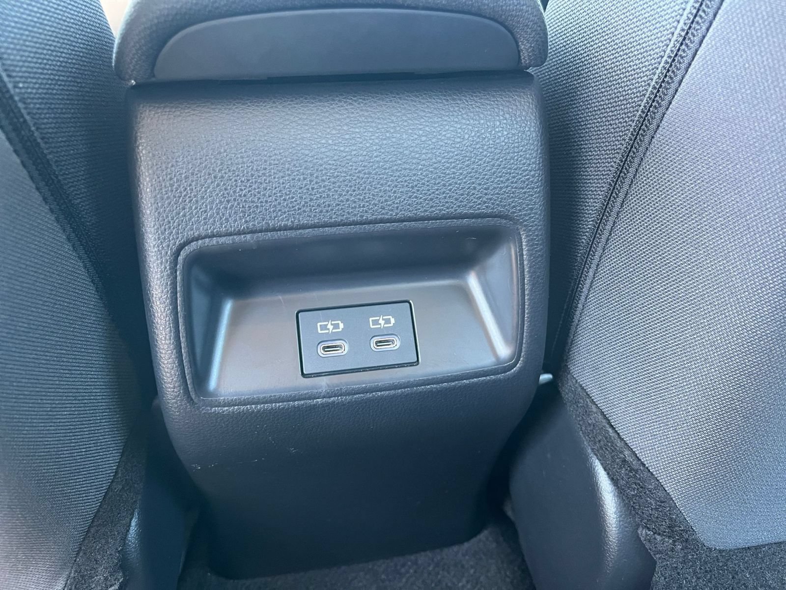 Used 2025 Toyota Corolla LE FWD image 23
