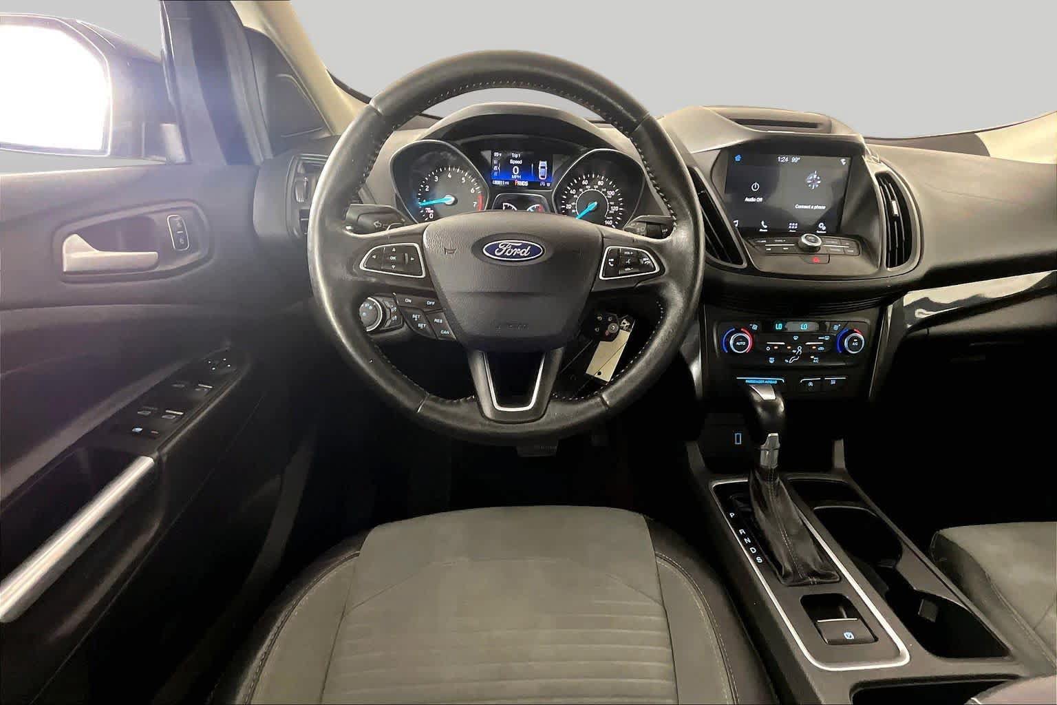 Used 2017 Ford Escape SE w/ Equipment Group 201A FWD image 6