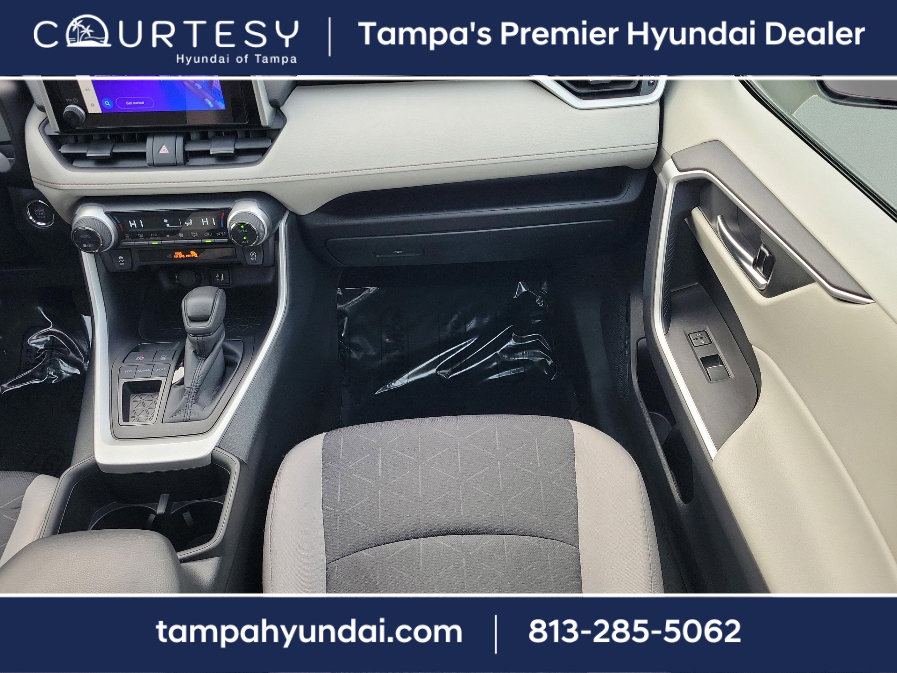 Used 2024 Toyota RAV4 XLE image 17