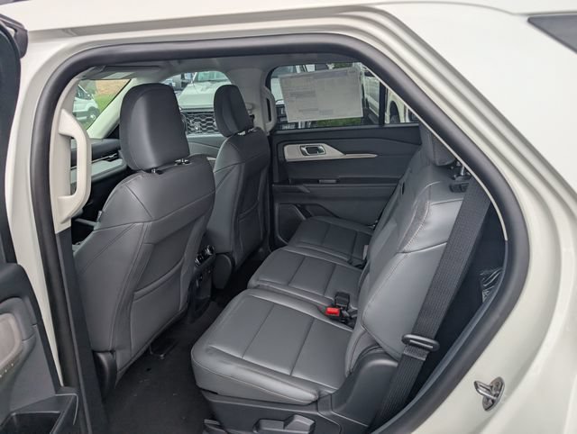 New 2026 Ford Explorer Active w/ Active Comfort Package AWD/4WD image 9