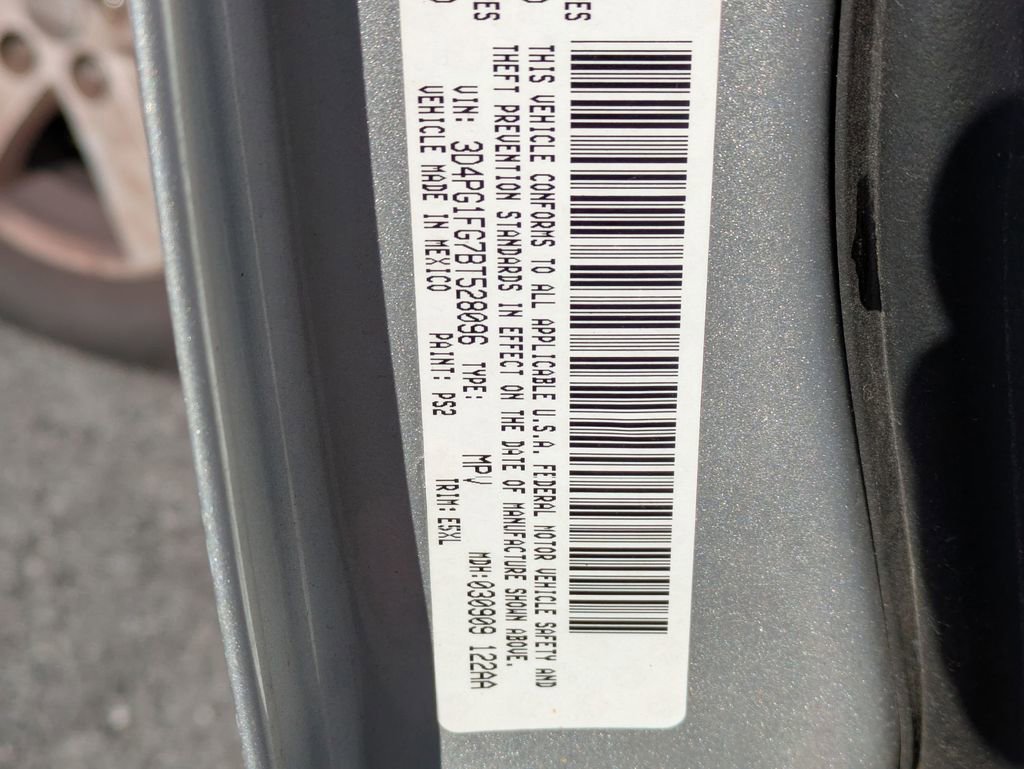 Used 2011 Dodge Journey Mainstreet w/ Flexible Seating Group image 28