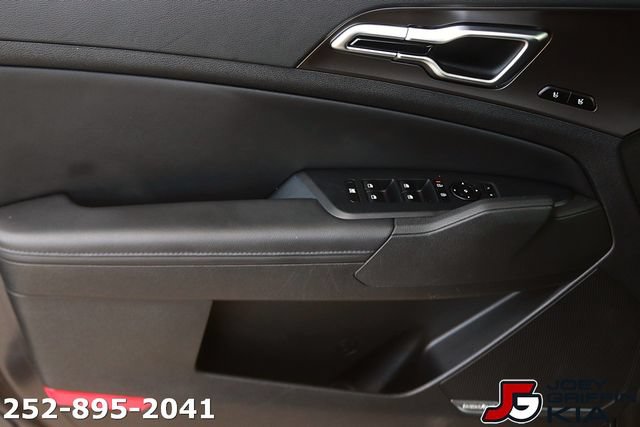 Certified 2026 Kia Sportage SX FWD image 11