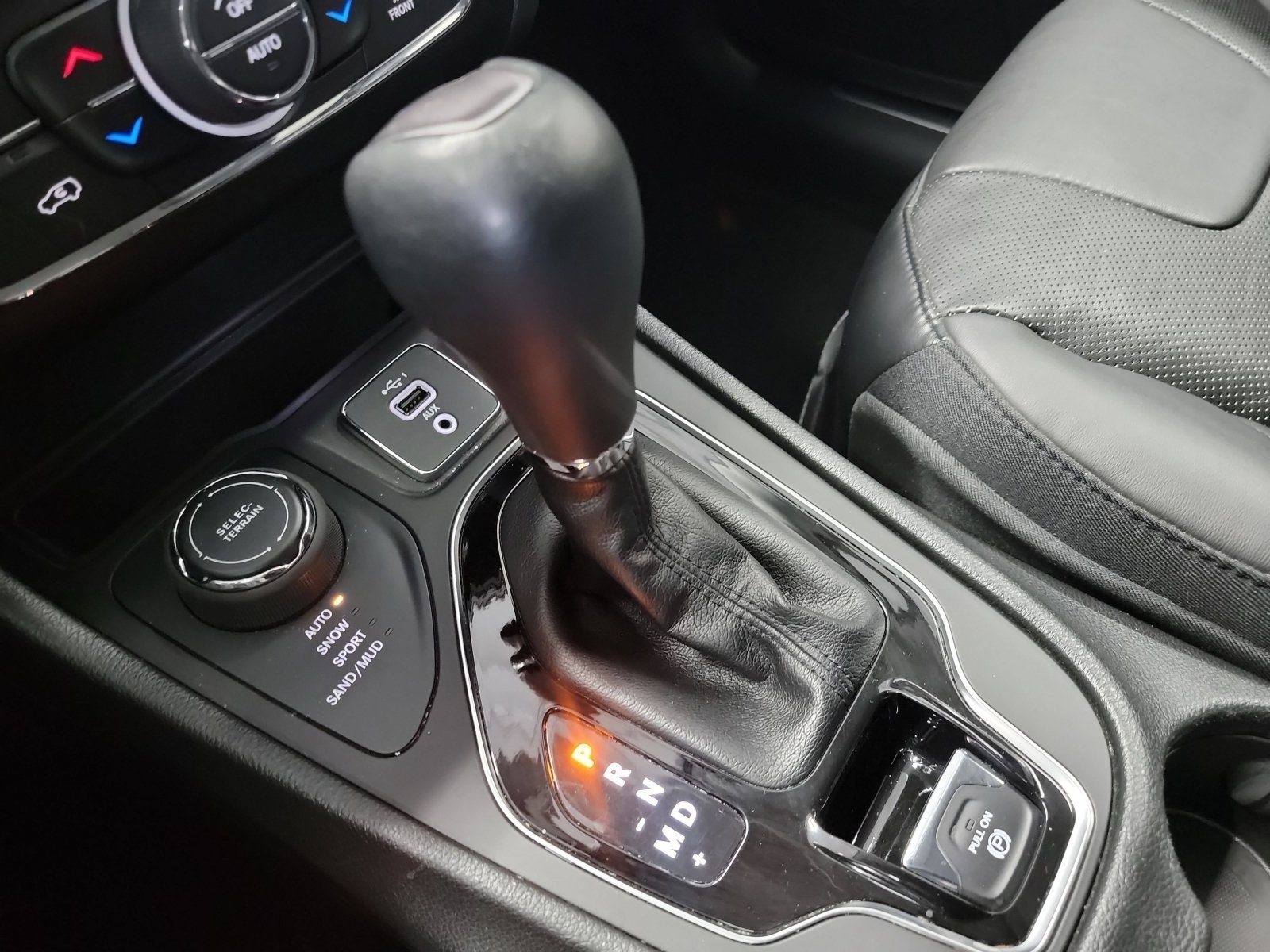 Used 2020 Jeep Cherokee Limited AWD/4WD image 26