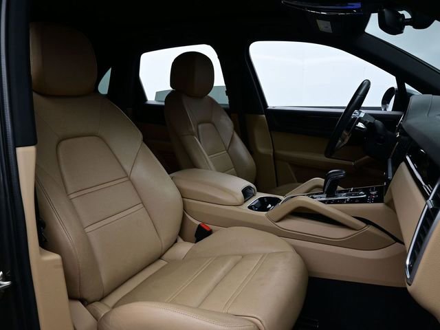 Certified 2021 Porsche Cayenne S AWD/4WD image 17