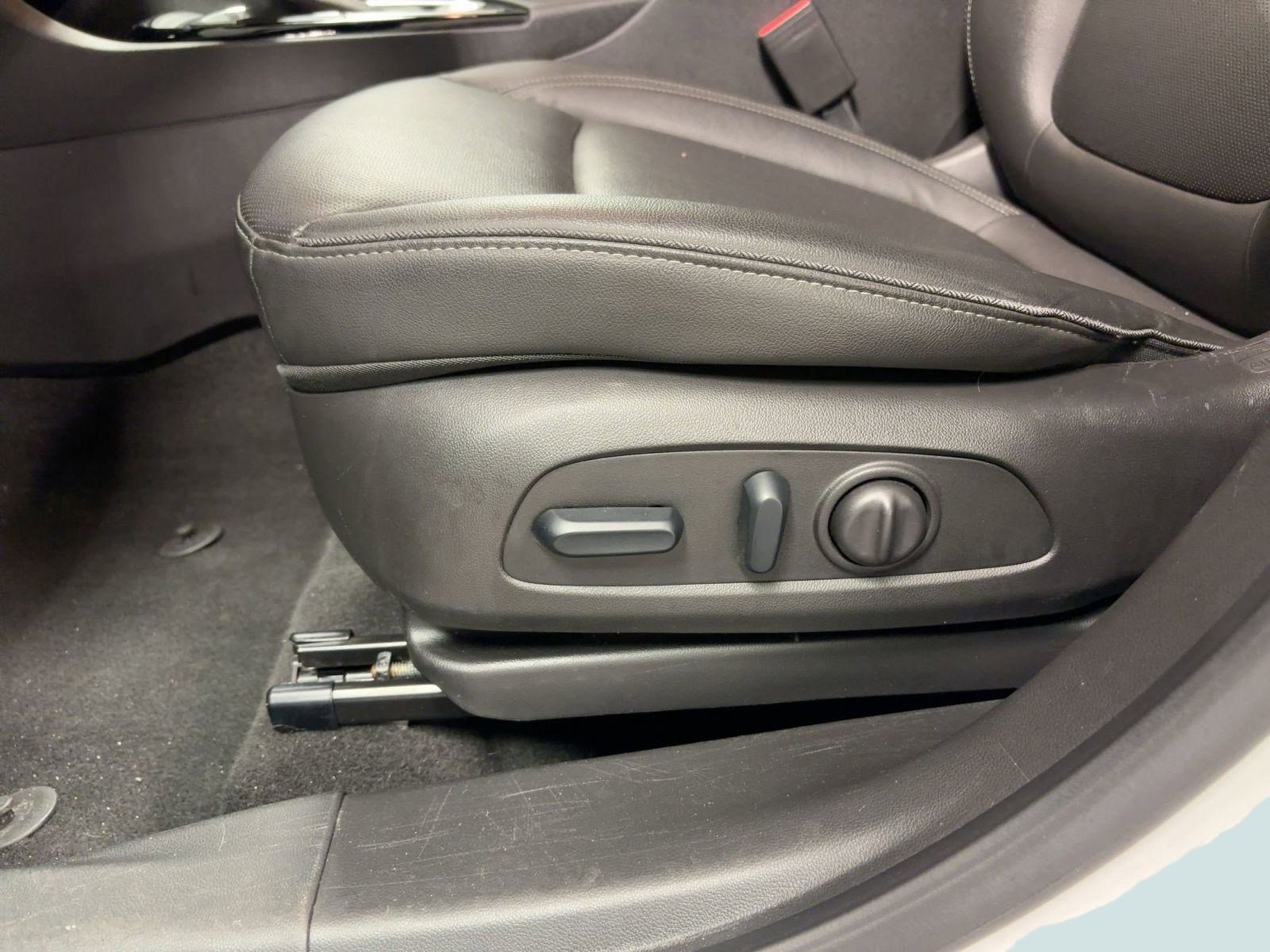 Certified 2024 Buick Encore GX Sport Touring w/ Comfort Package image 13