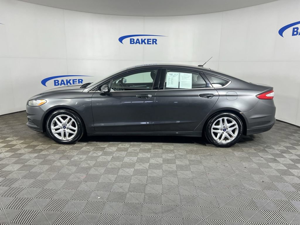 Used 2015 Ford Fusion SE image 5