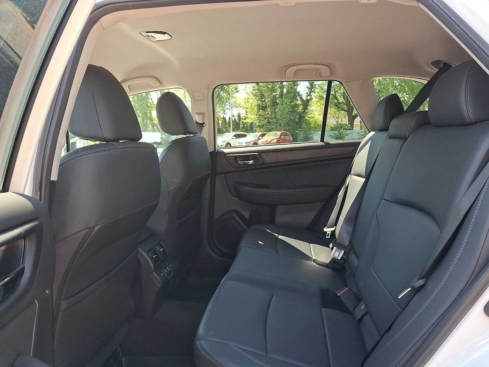 Used 2019 Subaru Outback 2.5i Limited w/ Protection Package #1 AWD/4WD image 11