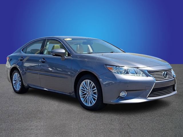 Used 2015 Lexus ES 350 w/ Luxury Package image 3