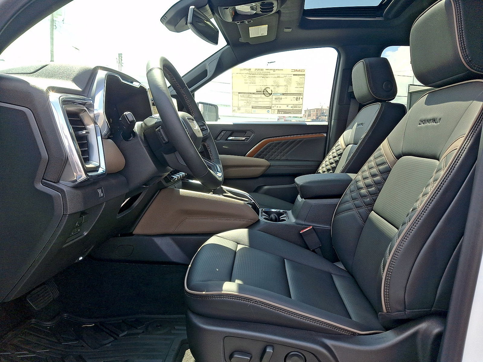 New 2026 GMC Canyon Denali AWD/4WD image 14