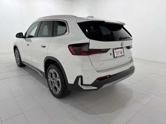 Used 2026 BMW X1 xDrive28i w/ Convenience Package AWD/4WD image 3