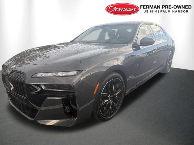 Used 2023 BMW 760i xDrive AWD/4WD image 3