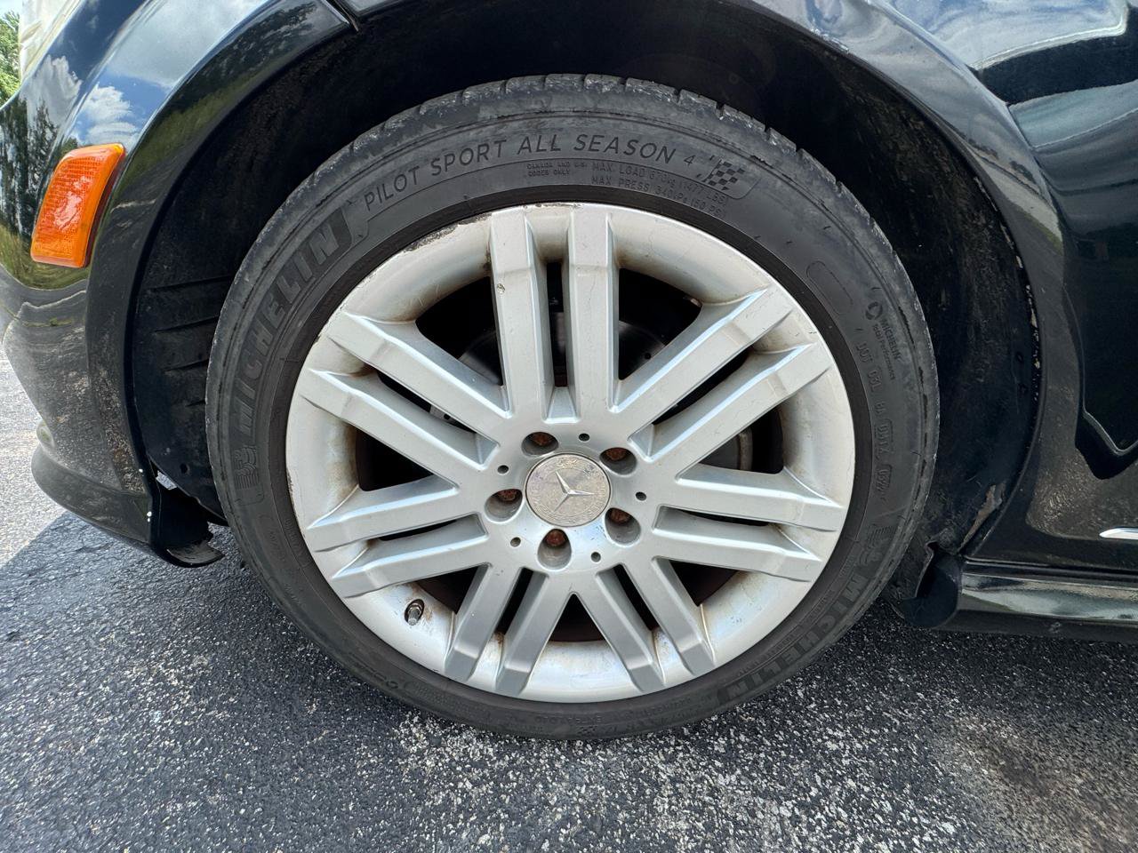 Used 2008 Mercedes-Benz C 300 4MATIC Sedan w/ Multimedia Pkg image 25