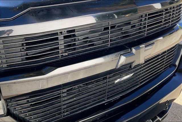Used 2017 Chevrolet Silverado 1500 LTZ Z71 w/ LTZ Plus Package AWD/4WD image 29