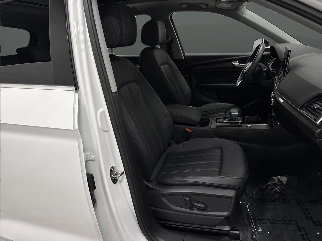 Used 2023 Audi Q5 2.0T Premium w/ Convenience Package image 30