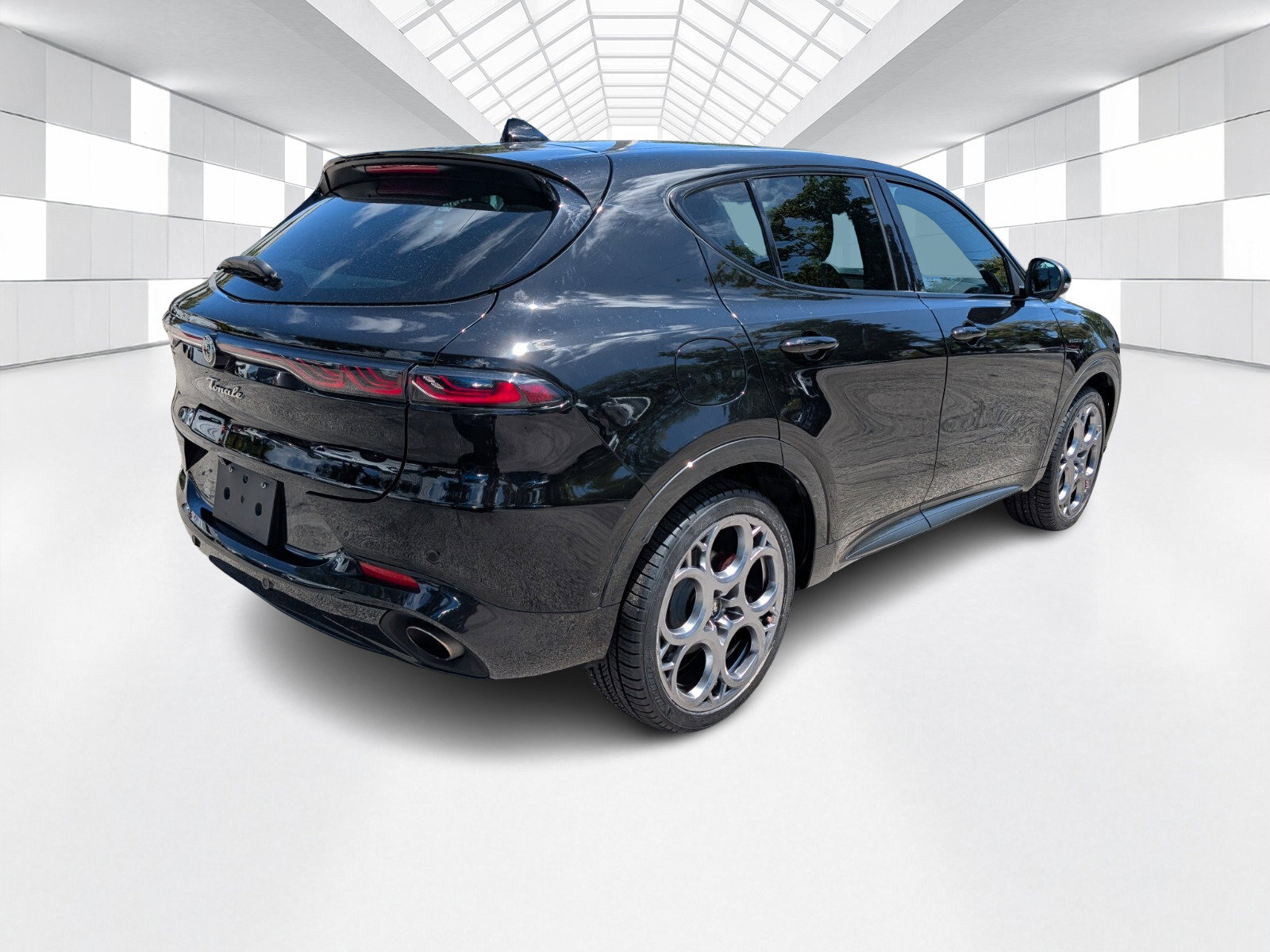 Used 2024 Alfa Romeo Tonale Veloce w/ Active Assist Package AWD/4WD image 7