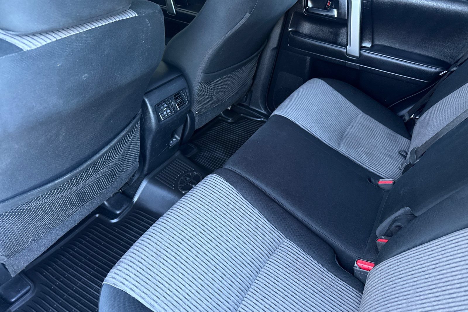 Used 2024 Toyota 4Runner SR5 AWD/4WD image 13
