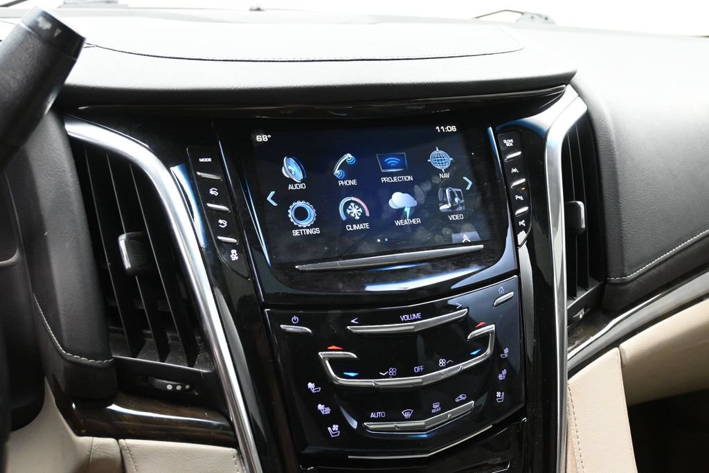Used 2018 Cadillac Escalade ESV Premium Luxury AWD/4WD image 14