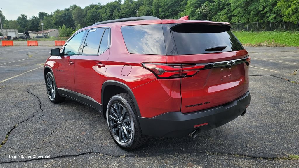 Used 2023 Chevrolet Traverse RS AWD/4WD image 9