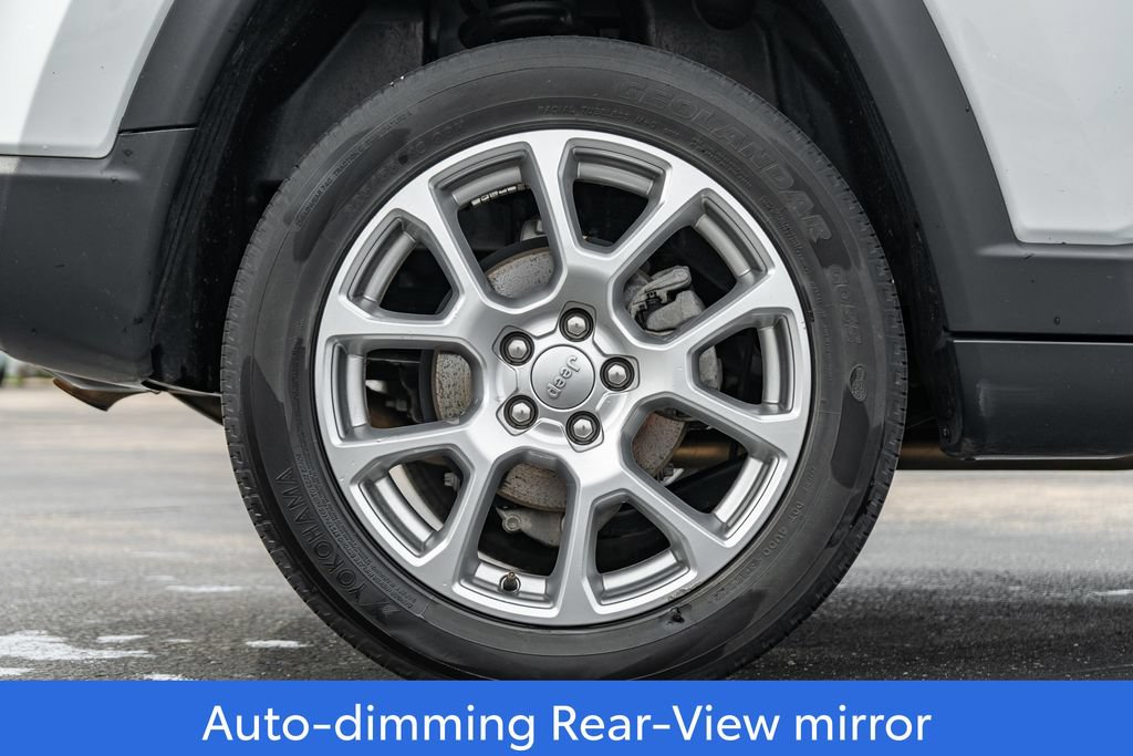Used 2023 Jeep Compass Latitude AWD/4WD image 9