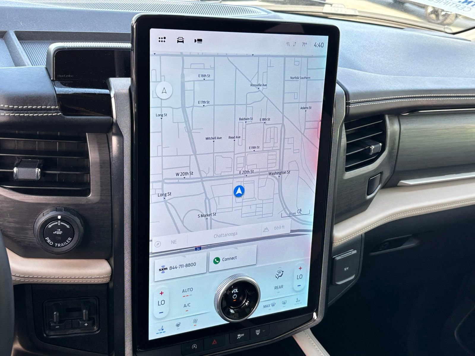 Used 2024 Ford Expedition Max Platinum image 6