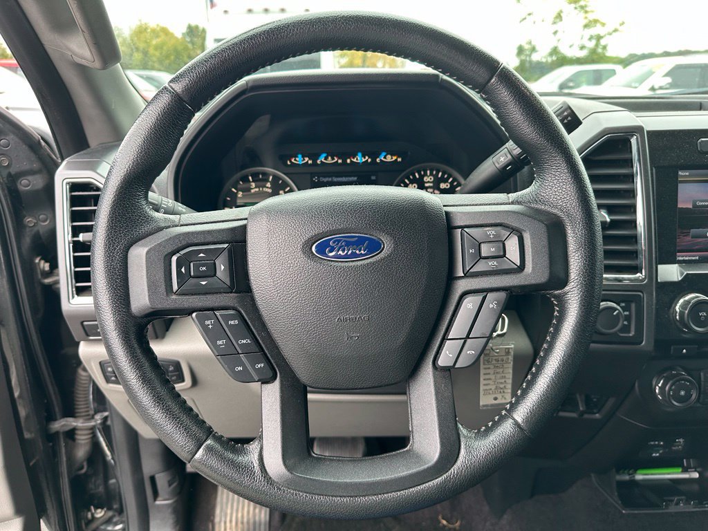 Used 2015 Ford F150 XLT w/ Equipment Group 302A Luxury AWD/4WD image 8