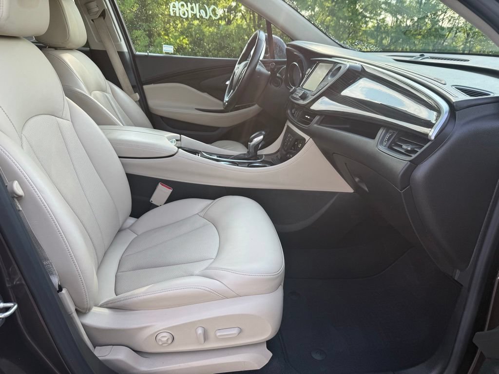 Used 2020 Buick Envision Essence FWD image 22