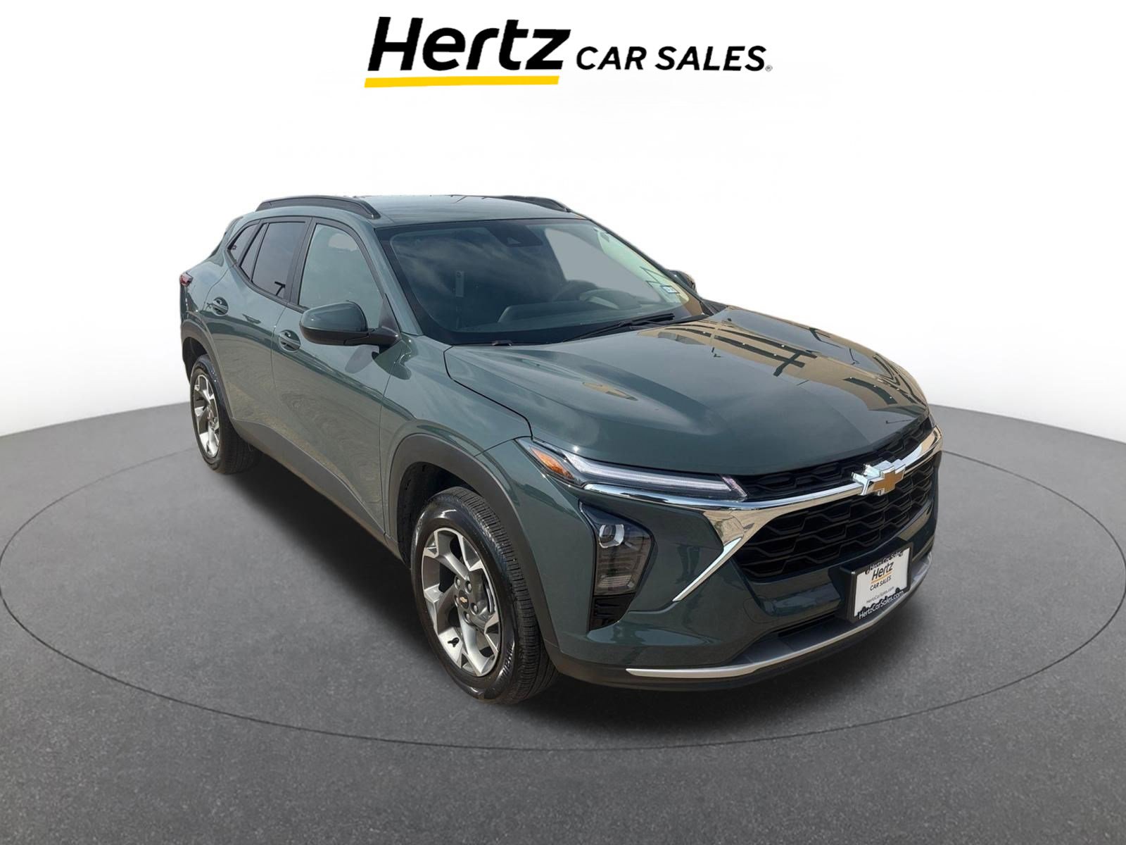 Used 2025 Chevrolet Trax LT FWD image 1