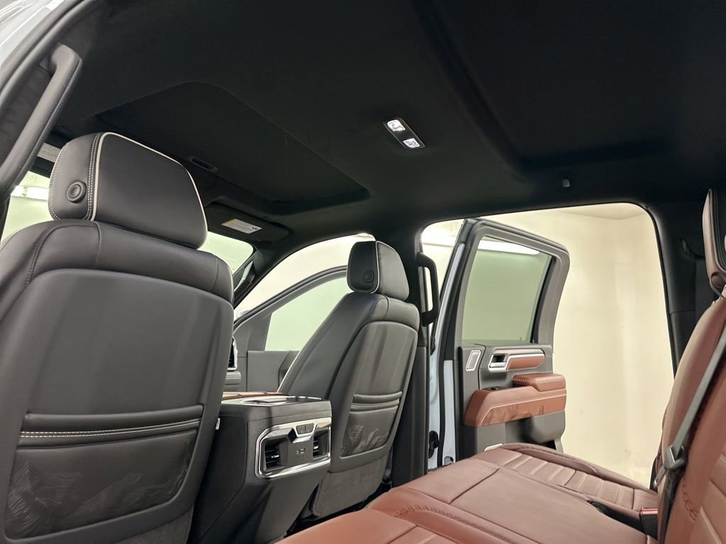 New 2026 GMC Sierra 3500 Denali Ultimate image 24