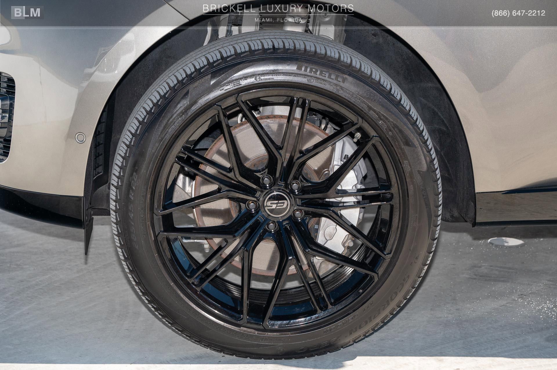 Used 2023 Land Rover Range Rover SE image 43