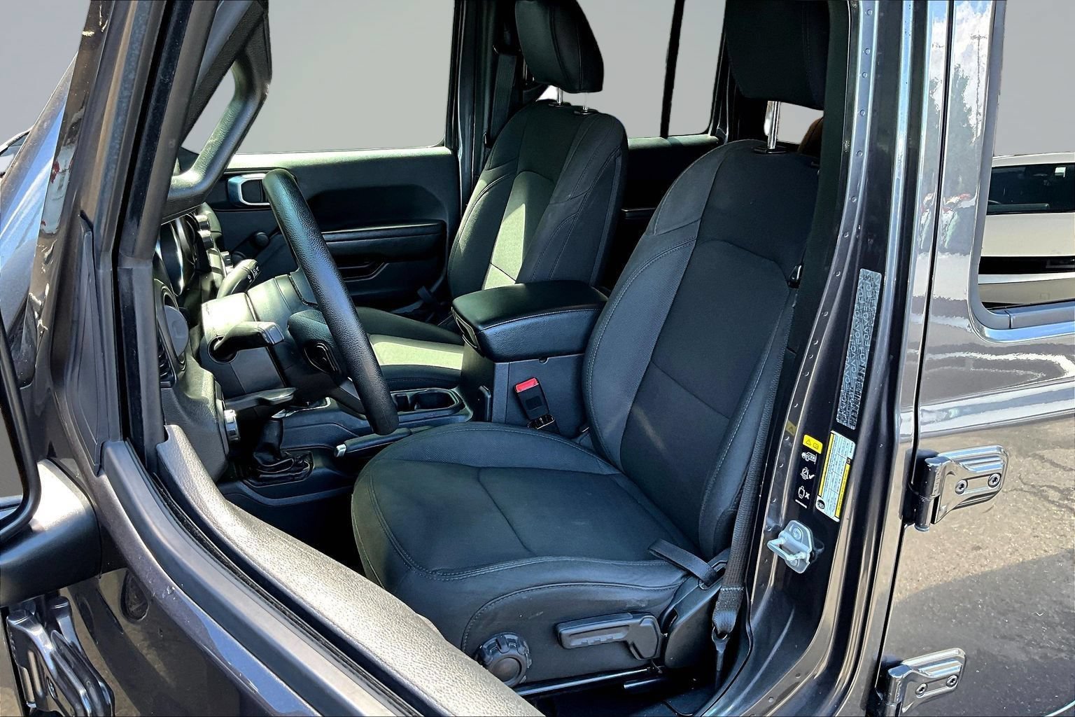 Used 2021 Jeep Wrangler Unlimited Sport AWD/4WD image 18
