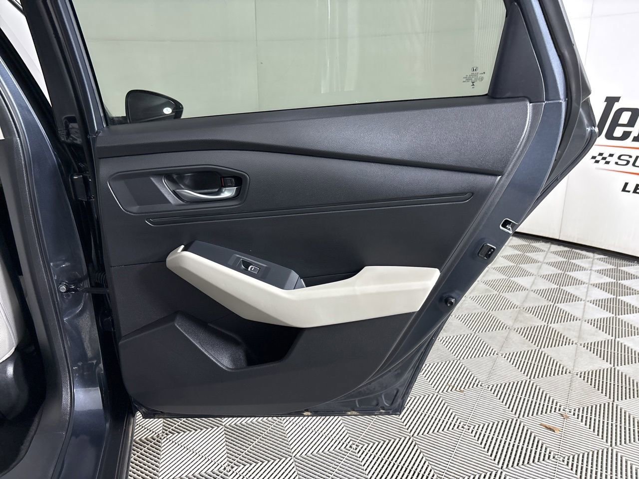 Used 2023 Honda Accord EX image 24