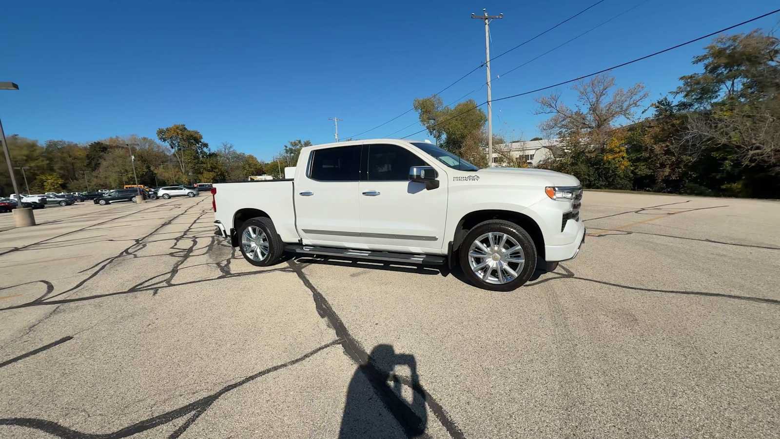 Certified 2023 Chevrolet Silverado 1500 High Country w/ High Country Premium Package AWD/4WD image 9