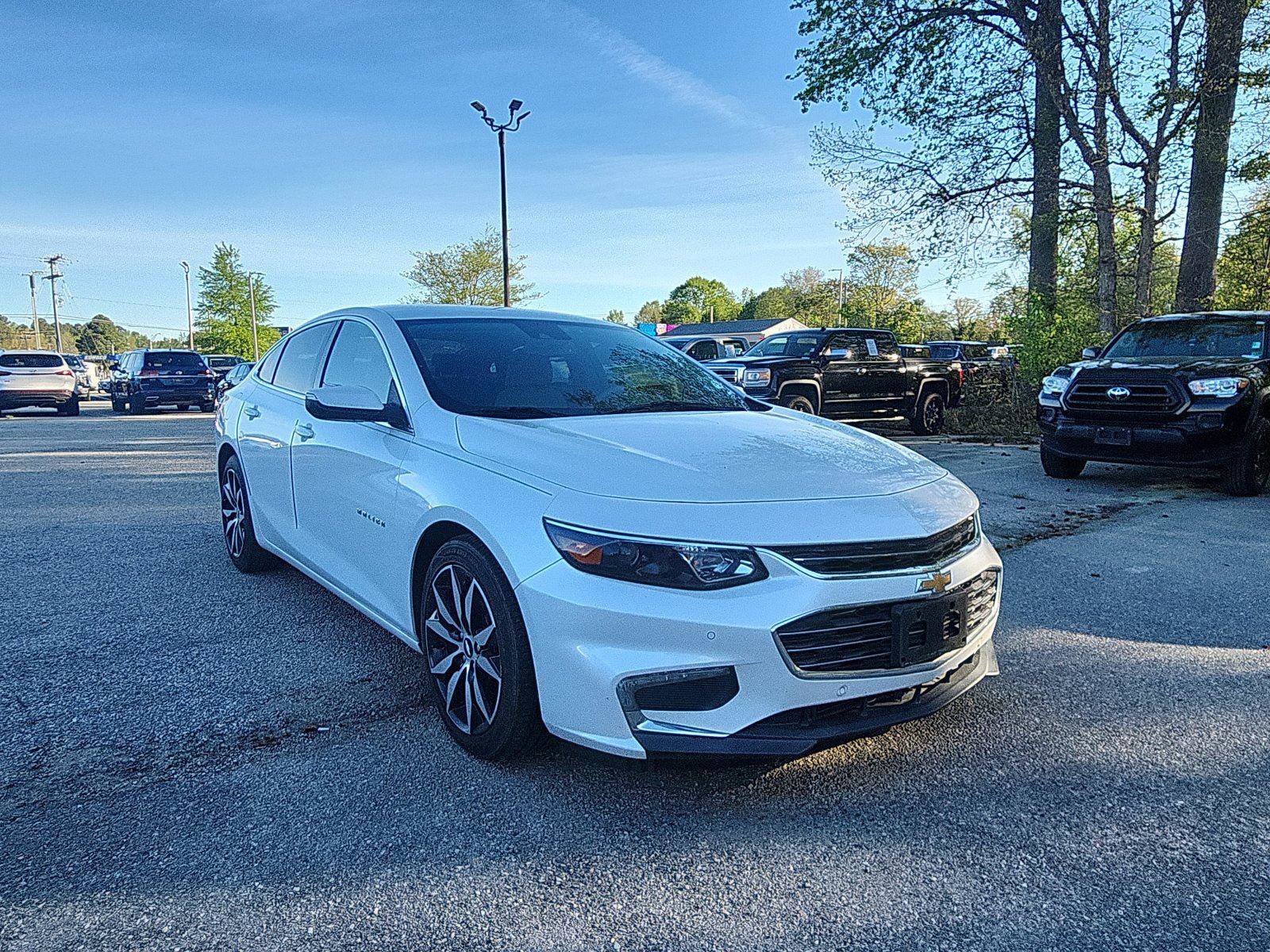 Used 2016 Chevrolet Malibu LT FWD image 7