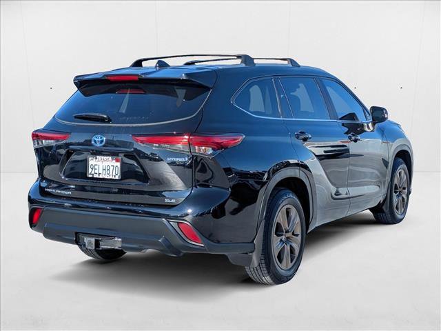 Used 2023 Toyota Highlander Bronze Edition image 5