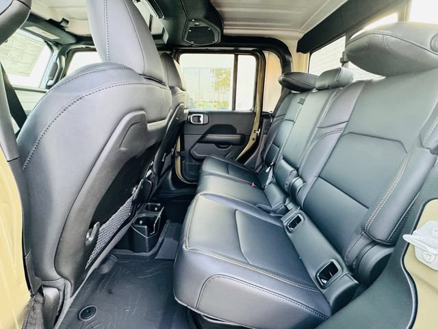 New 2026 Jeep Wrangler Unlimited Rubicon AWD/4WD image 24