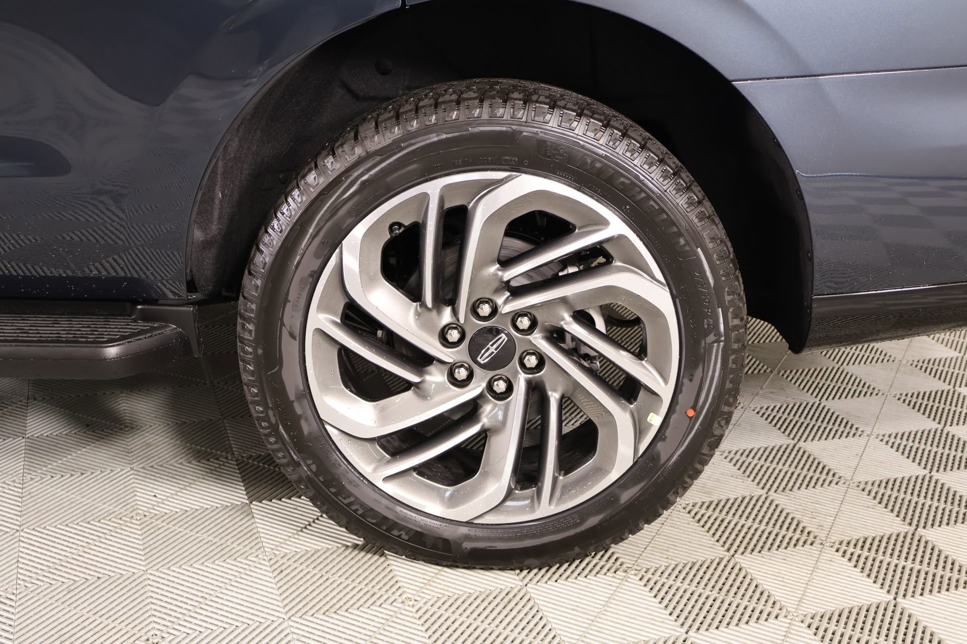 New 2026 Lincoln Navigator Premiere image 19