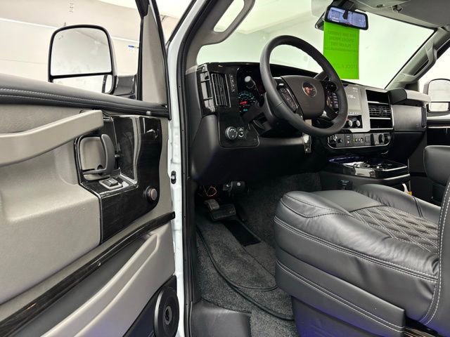 New 2026 GMC Savana 2500 w/ Driver Convenience Package RWD image 17