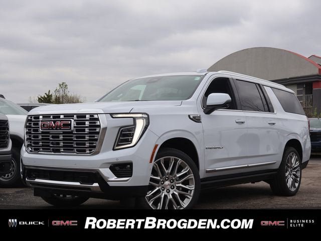 New 2026 GMC Yukon XL Denali w/ Denali Reserve Package AWD/4WD image 1
