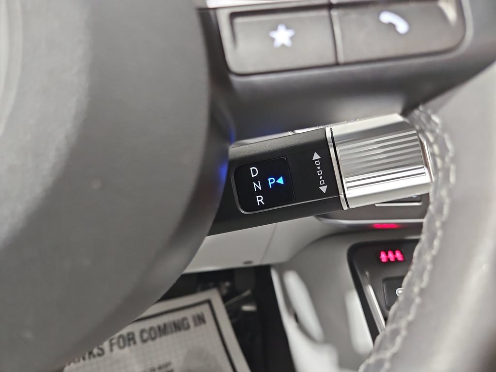Certified 2025 Hyundai Kona SEL AWD/4WD image 25