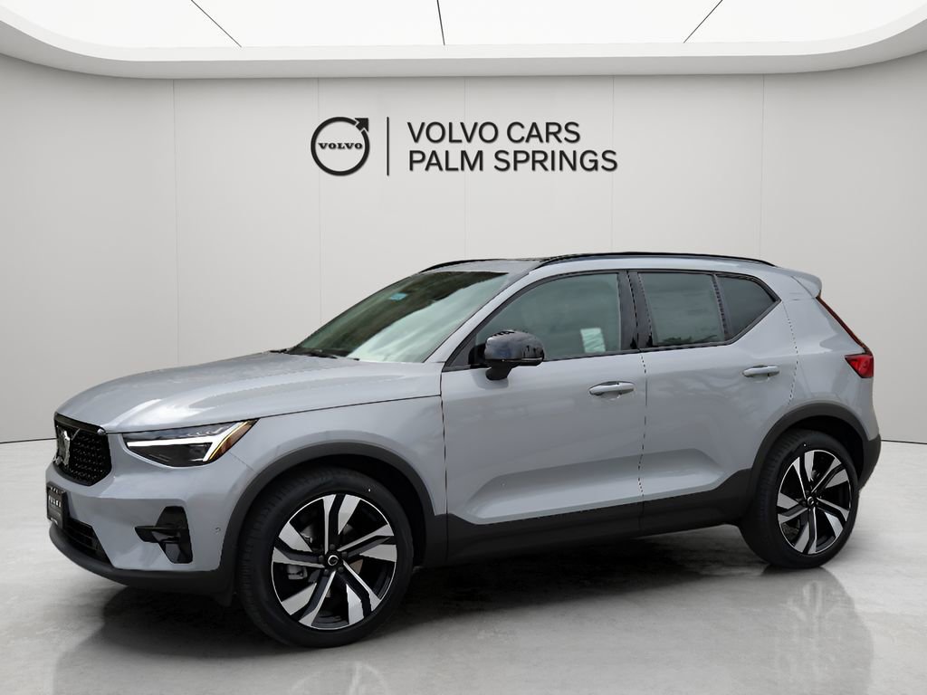 New 2025 Volvo XC40 B5 Plus w/ Climate Package AWD/4WD image 6