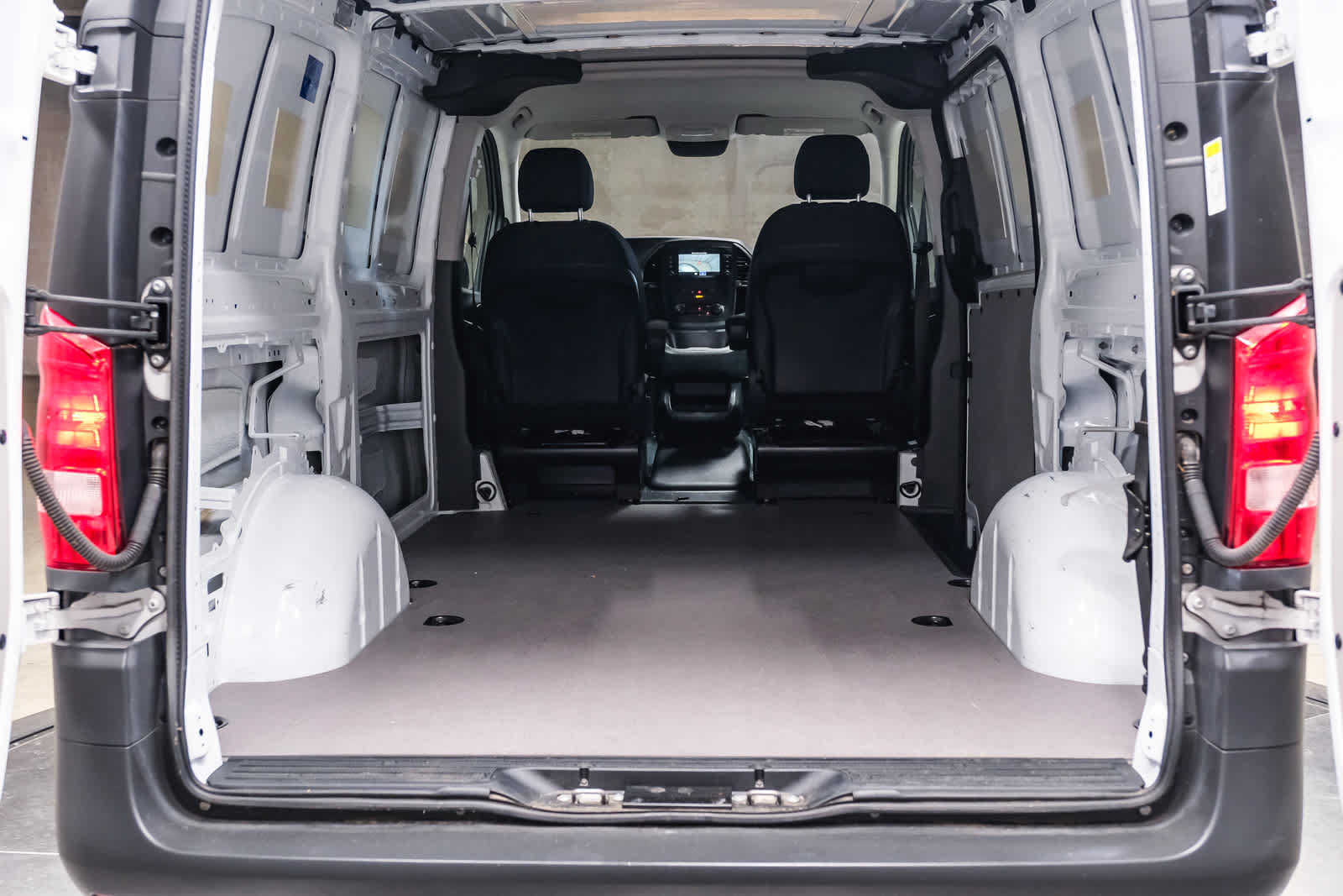 Used 2022 Mercedes-Benz Metris image 34