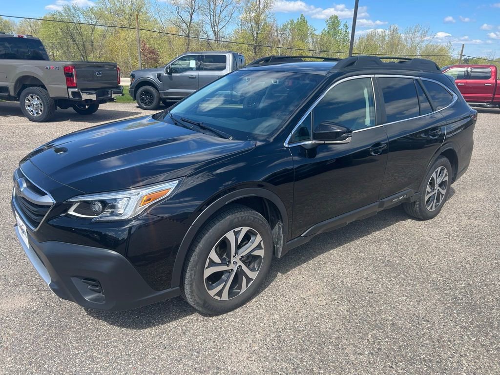 Used 2022 Subaru Outback Limited XT AWD/4WD image 3