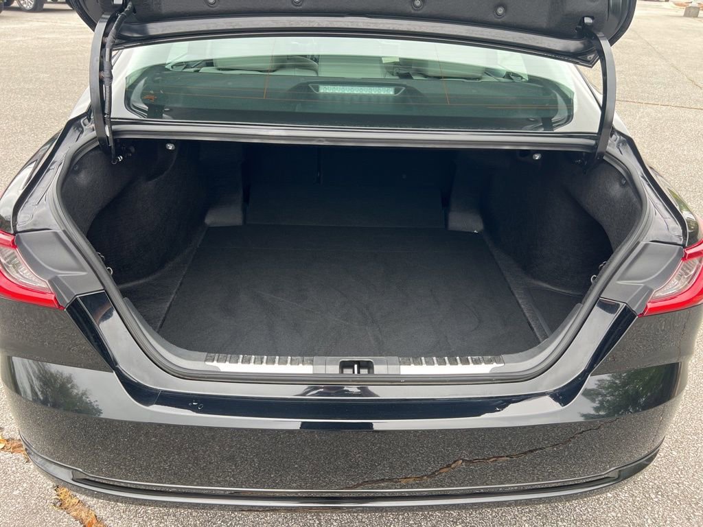 Used 2025 Toyota Camry XLE image 17