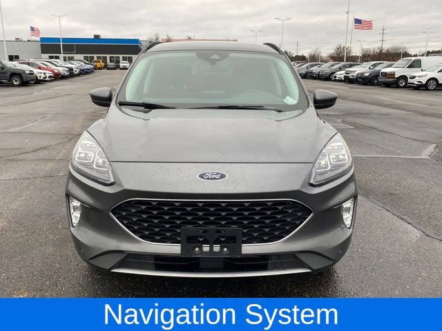 Used 2022 Ford Escape Titanium AWD/4WD image 2